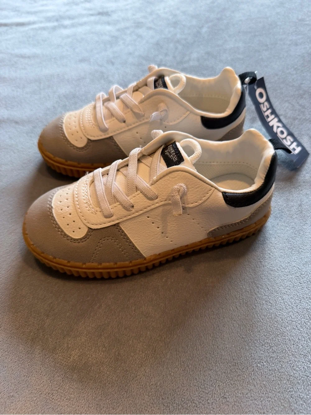 OshKosh B'gosh White and gray Kids Sneakers